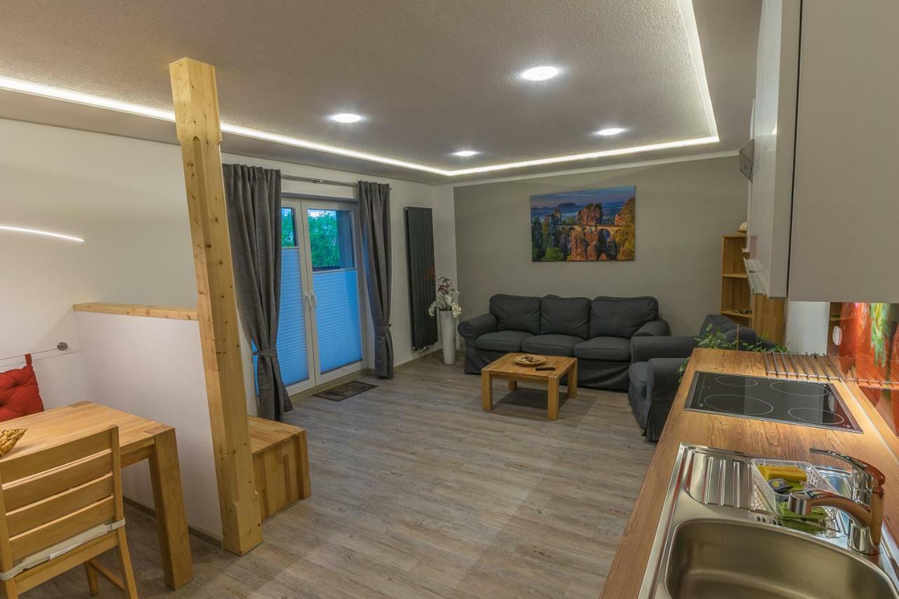 Ferienwohnung "Turmblick" Rathmannsdorf Esterno foto