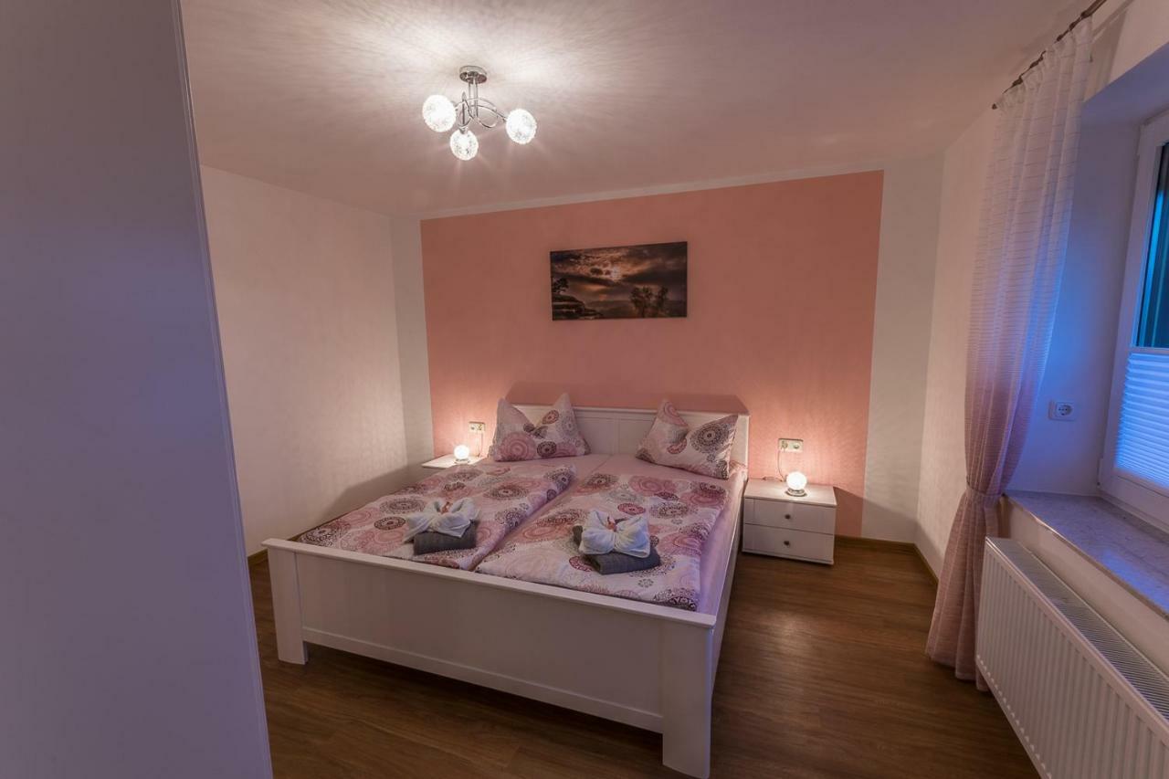 Ferienwohnung "Turmblick" Rathmannsdorf Esterno foto