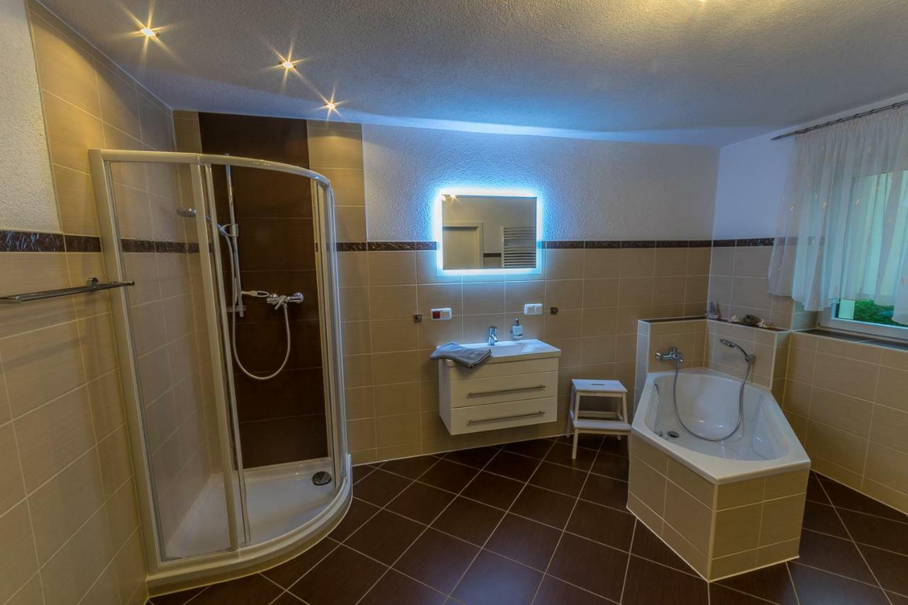 Ferienwohnung "Turmblick" Rathmannsdorf Esterno foto